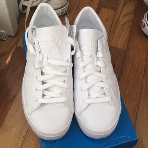 Adidas Origins Court Vantage Trainers size 4 1/2